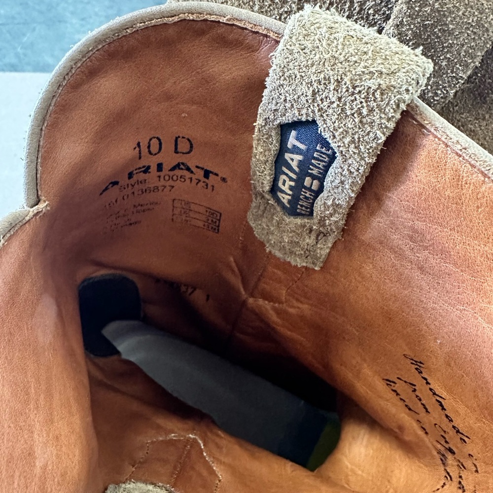 Ariat Men’s Bench Made Clanton Western Boots – Oiled Tan Roughout, Size 10D - Picture 8 of 10